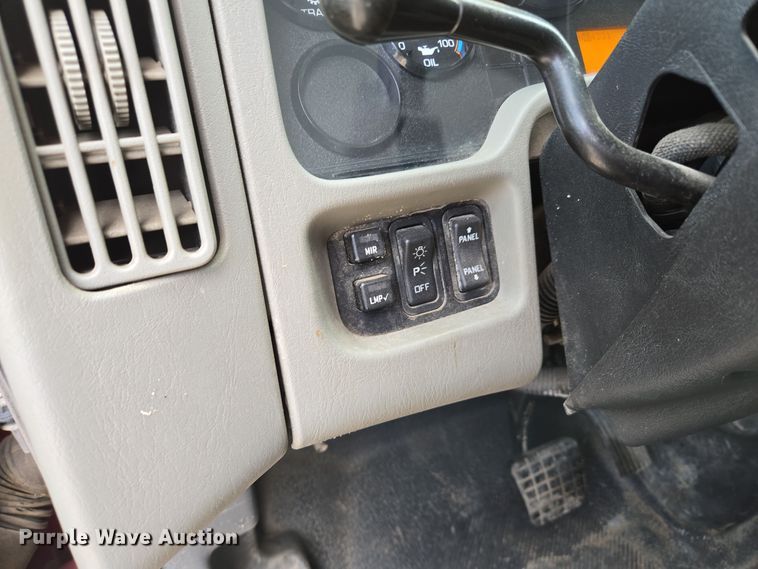 image for item EE8699 2012 International 7500 dump truck