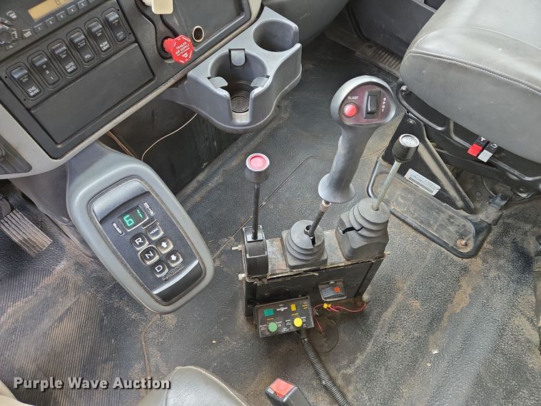 image for item EE8699 2012 International 7500 dump truck