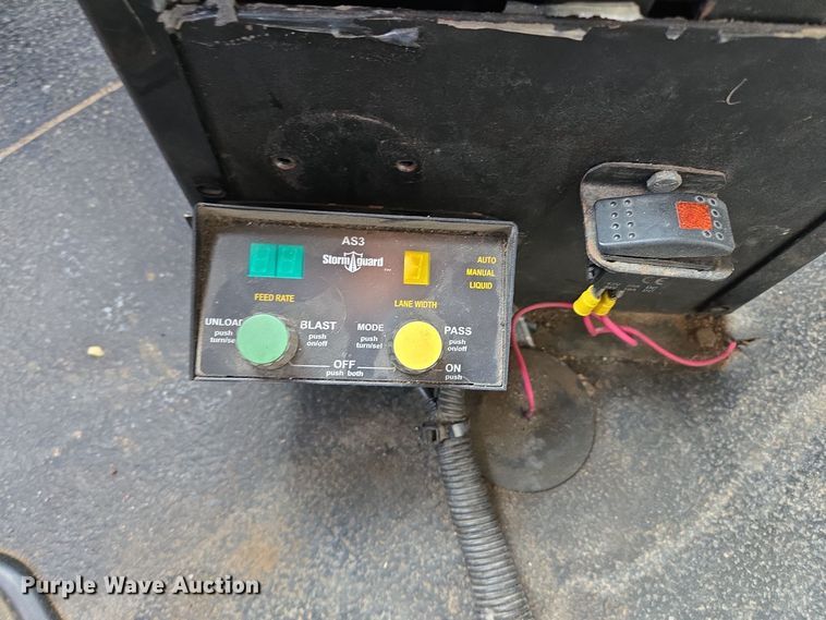 image for item EE8699 2012 International 7500 dump truck