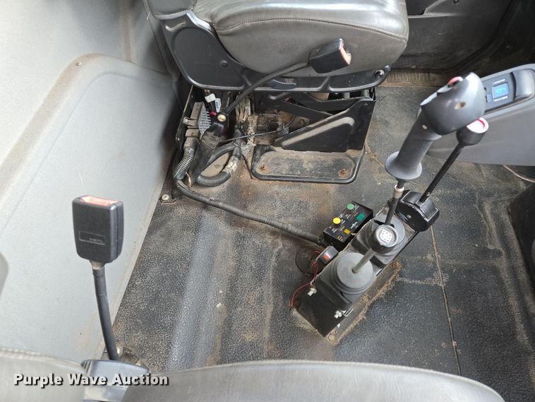 image for item EE8699 2012 International 7500 dump truck