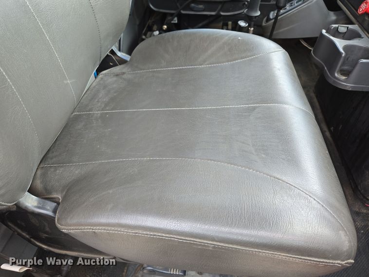 image for item EE8699 2012 International 7500 dump truck