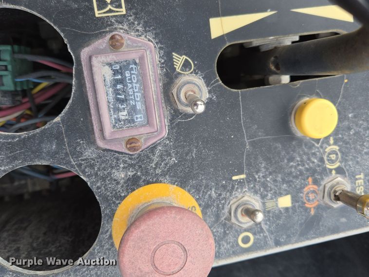 image for item EE8713 2005 Ingersoll Rand  PT125R pneumatic roller