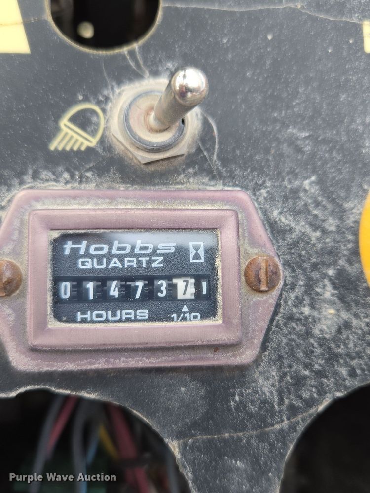 image for item EE8713 2005 Ingersoll Rand  PT125R pneumatic roller