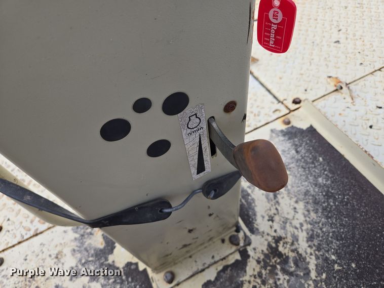 image for item EE8713 2005 Ingersoll Rand  PT125R pneumatic roller