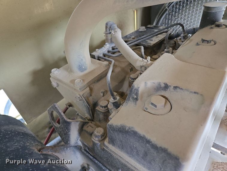 image for item EE8713 2005 Ingersoll Rand  PT125R pneumatic roller