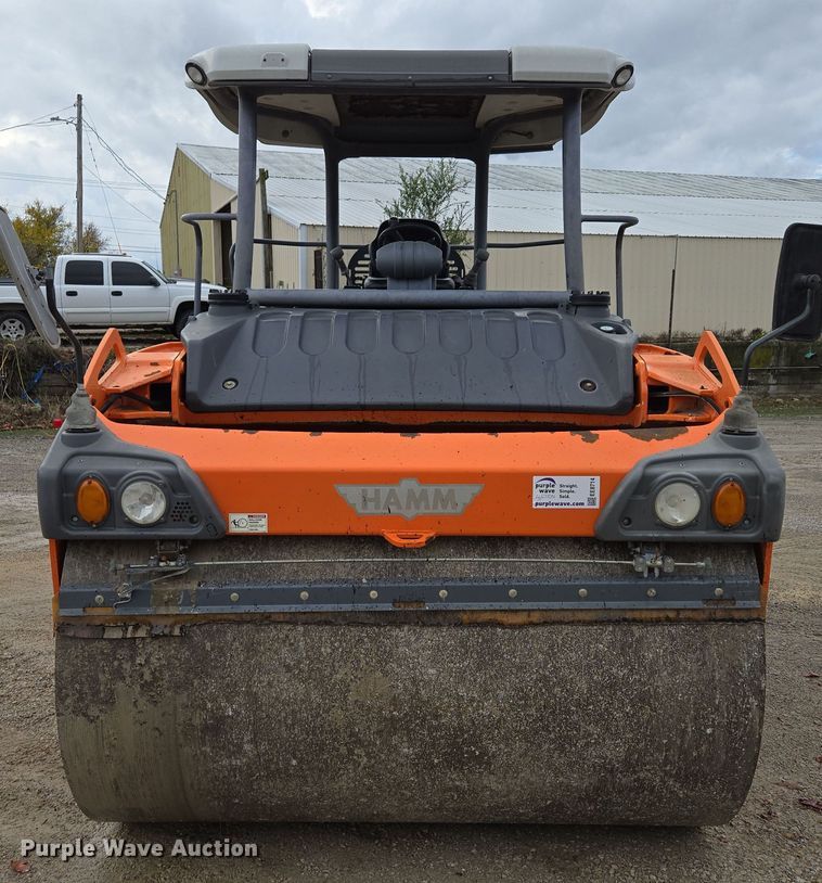 image for item EE8714 2011 Hamm HD140 double drum vibratory roller