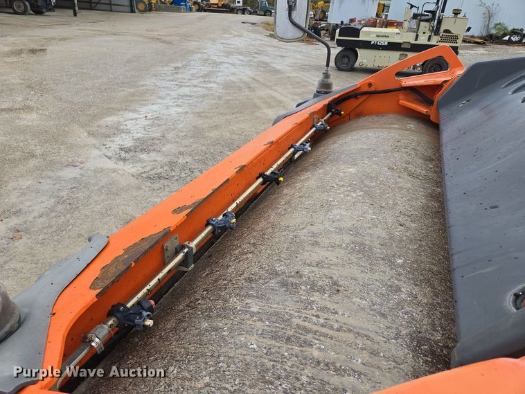 image for item EE8714 2011 Hamm HD140 double drum vibratory roller