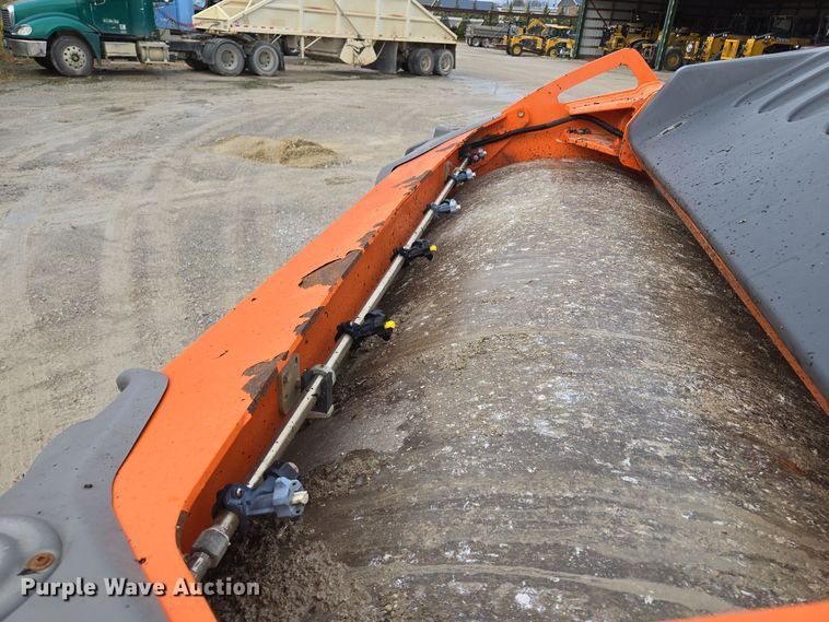 image for item EE8714 2011 Hamm HD140 double drum vibratory roller