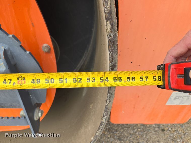 image for item EE8714 2011 Hamm HD140 double drum vibratory roller