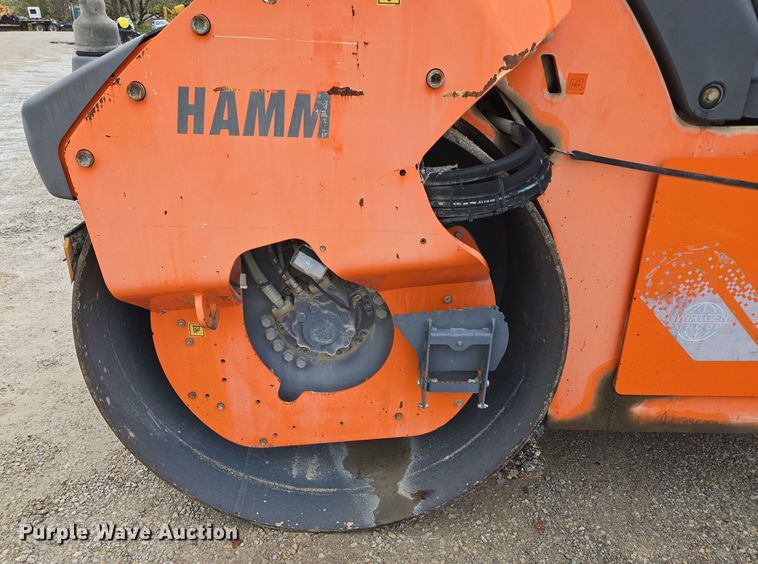 image for item EE8714 2011 Hamm HD140 double drum vibratory roller