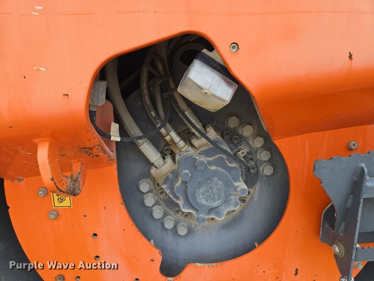 image for item EE8714 2011 Hamm HD140 double drum vibratory roller