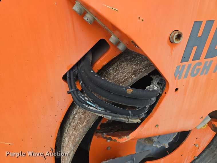 image for item EE8714 2011 Hamm HD140 double drum vibratory roller