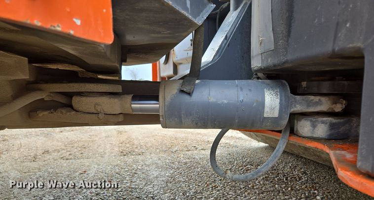 image for item EE8714 2011 Hamm HD140 double drum vibratory roller