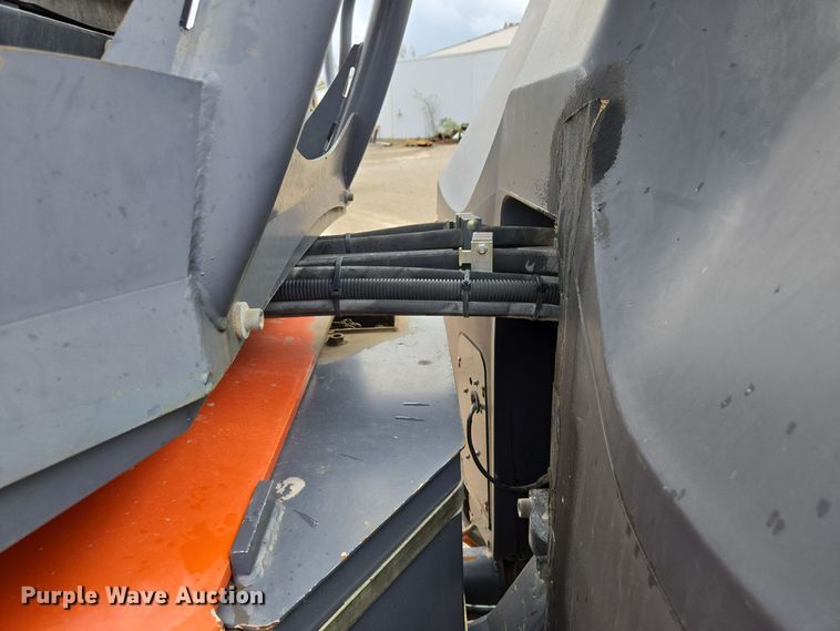 image for item EE8714 2011 Hamm HD140 double drum vibratory roller