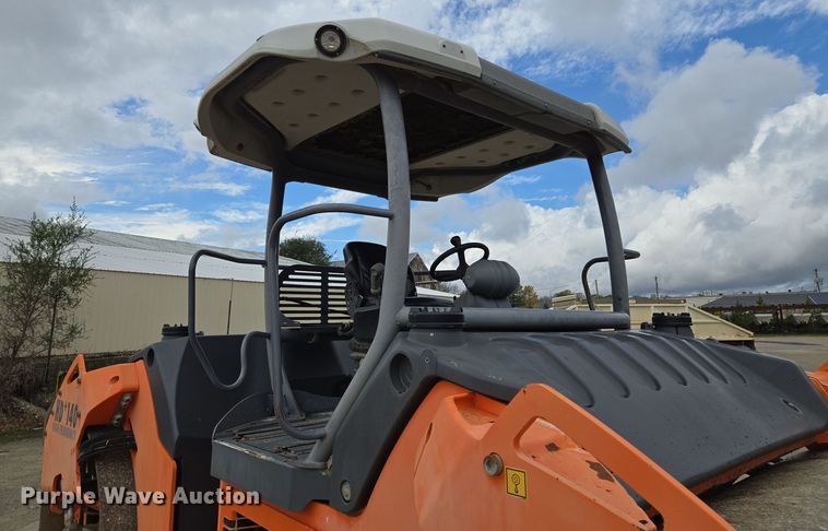 image for item EE8714 2011 Hamm HD140 double drum vibratory roller