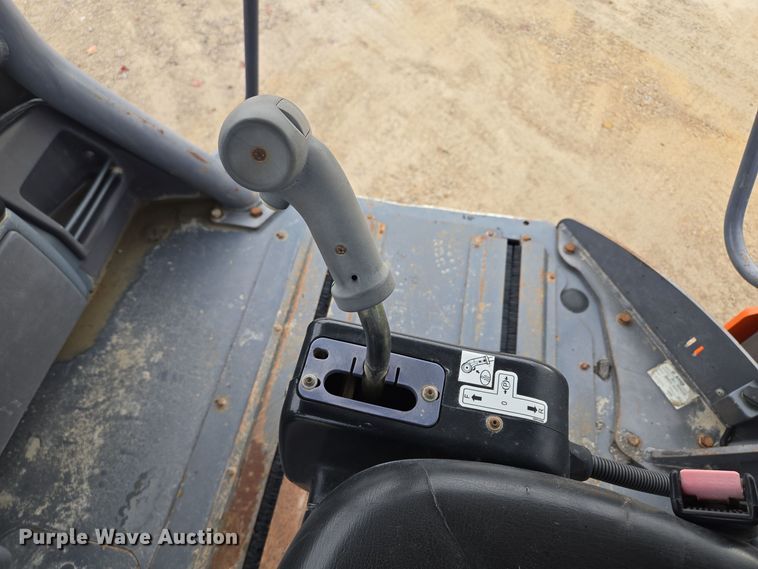 image for item EE8714 2011 Hamm HD140 double drum vibratory roller