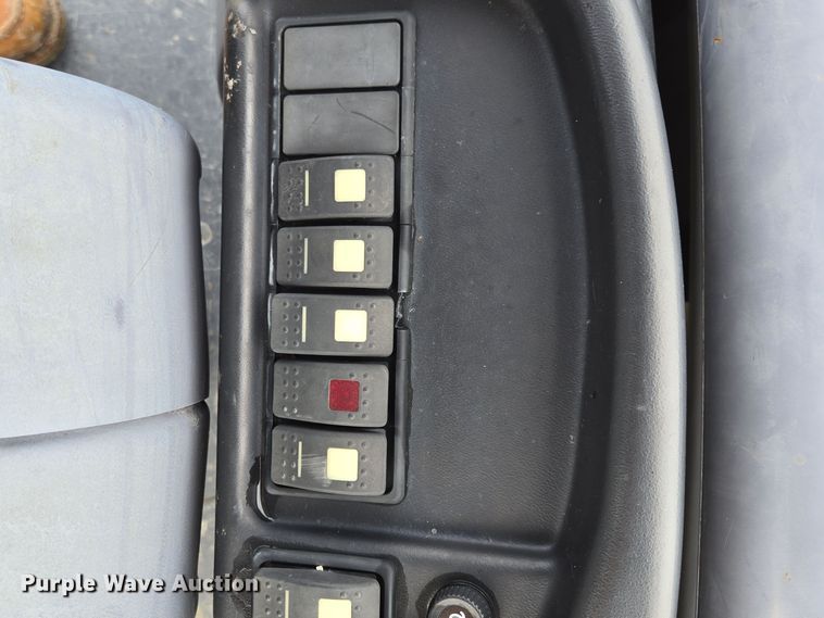 image for item EE8714 2011 Hamm HD140 double drum vibratory roller