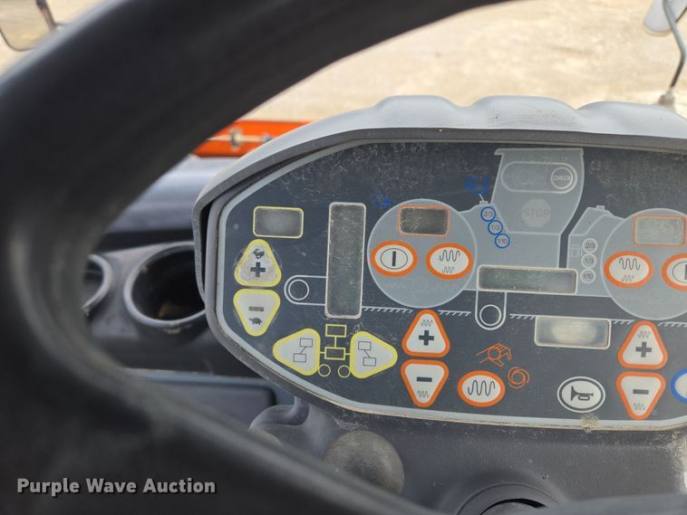 image for item EE8714 2011 Hamm HD140 double drum vibratory roller