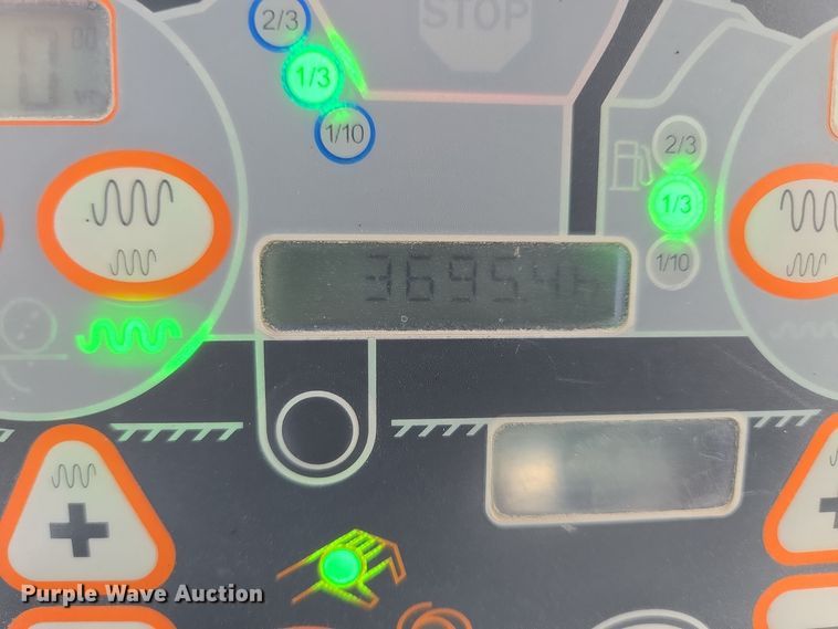 image for item EE8714 2011 Hamm HD140 double drum vibratory roller