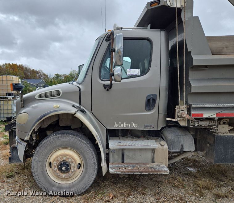 image for item EE8715 2008 Freightliner  Business Class M2 dump truck