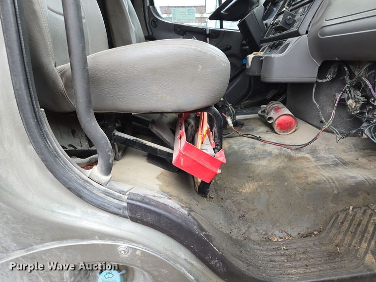 image for item EE8715 2008 Freightliner  Business Class M2 dump truck