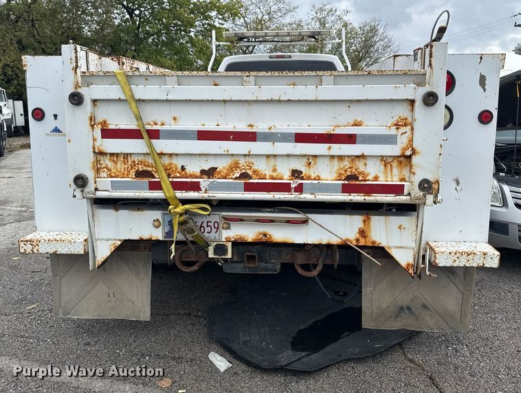 image for item EG0647 2011 Ford F450 Super Duty utility / service truck