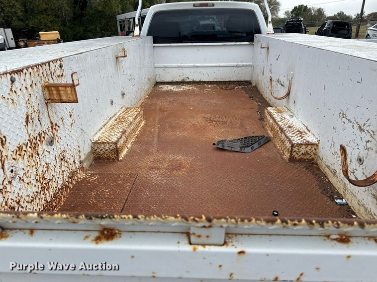 image for item EG0647 2011 Ford F450 Super Duty utility / service truck