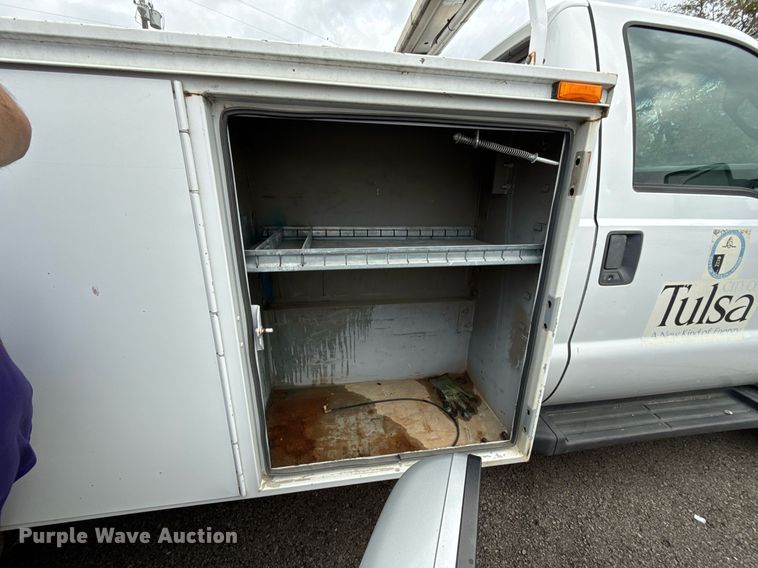 image for item EG0647 2011 Ford F450 Super Duty utility / service truck