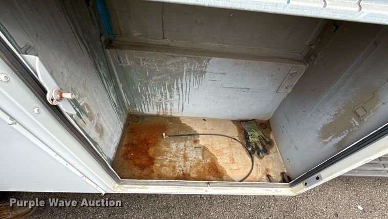 image for item EG0647 2011 Ford F450 Super Duty utility / service truck