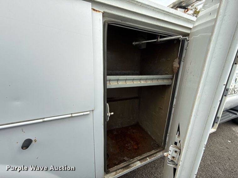 image for item EG0647 2011 Ford F450 Super Duty utility / service truck