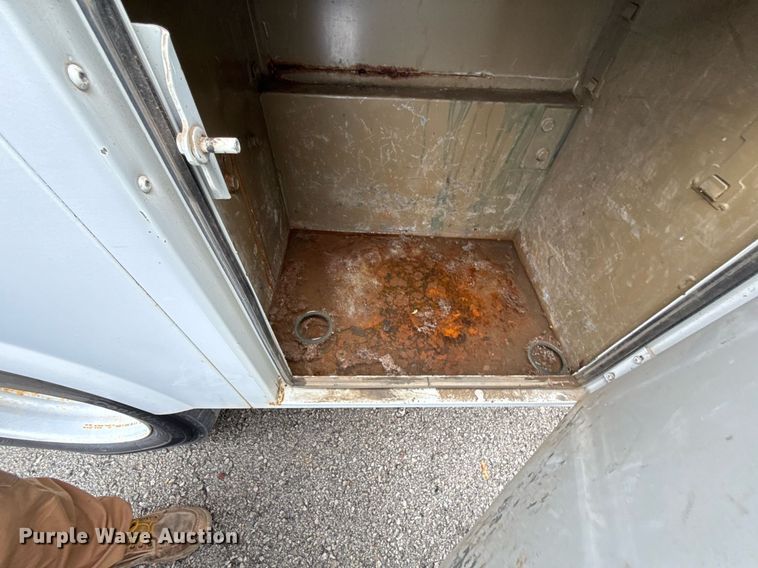 image for item EG0647 2011 Ford F450 Super Duty utility / service truck