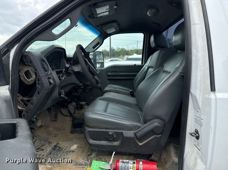 image for item EG0647 2011 Ford F450 Super Duty utility / service truck