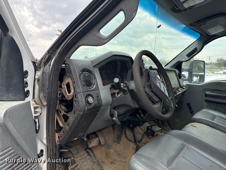 image for item EG0647 2011 Ford F450 Super Duty utility / service truck