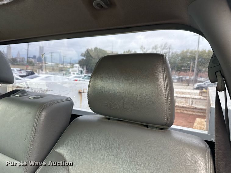 image for item EG0647 2011 Ford F450 Super Duty utility / service truck