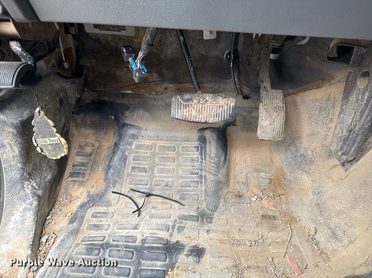 image for item EG0647 2011 Ford F450 Super Duty utility / service truck