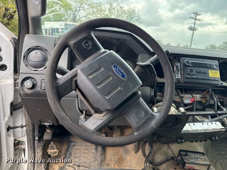 image for item EG0647 2011 Ford F450 Super Duty utility / service truck