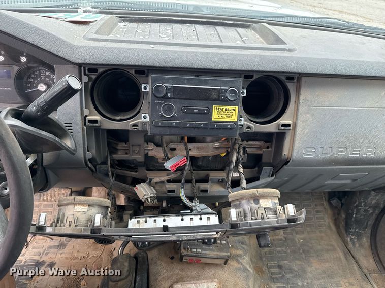 image for item EG0647 2011 Ford F450 Super Duty utility / service truck