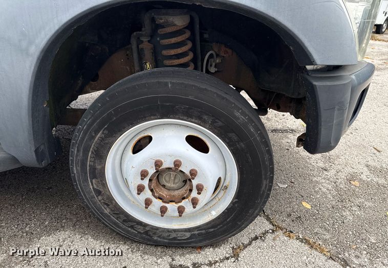 image for item EG0647 2011 Ford F450 Super Duty utility / service truck