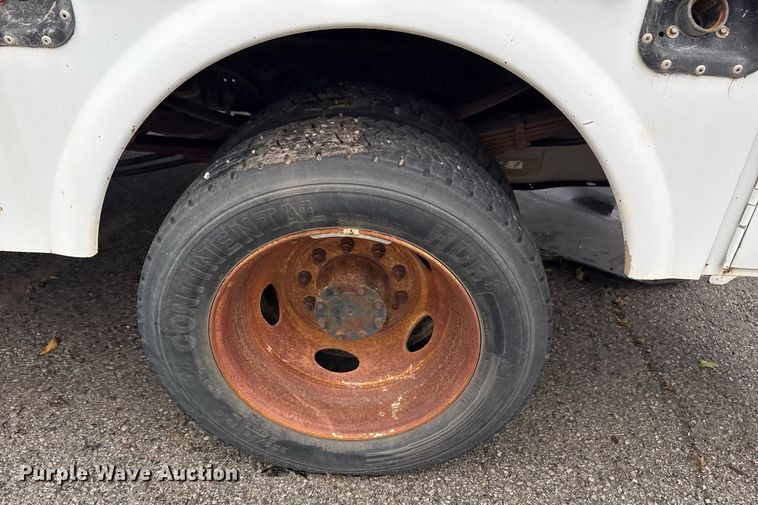 image for item EG0647 2011 Ford F450 Super Duty utility / service truck