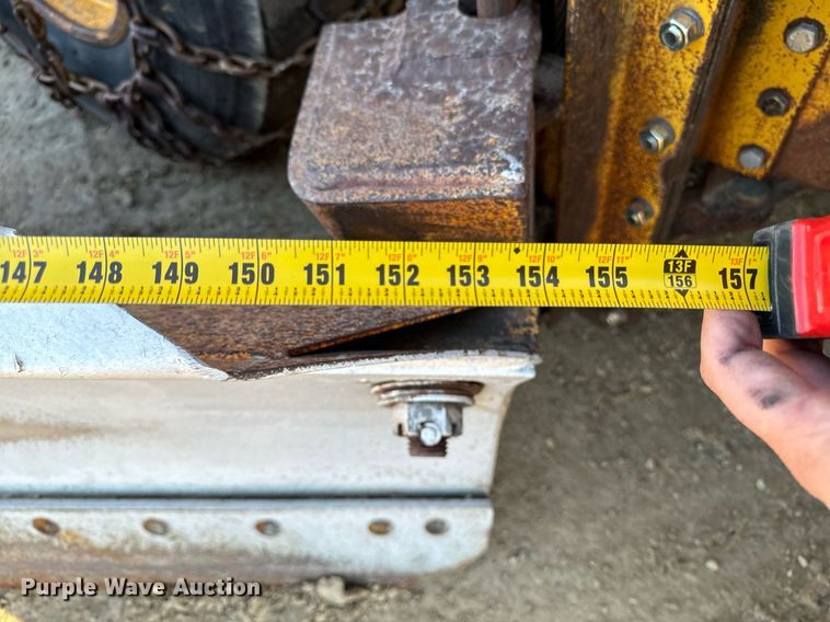 image for item EG6835 1986 Oshkosh P-2526-1 dump truck