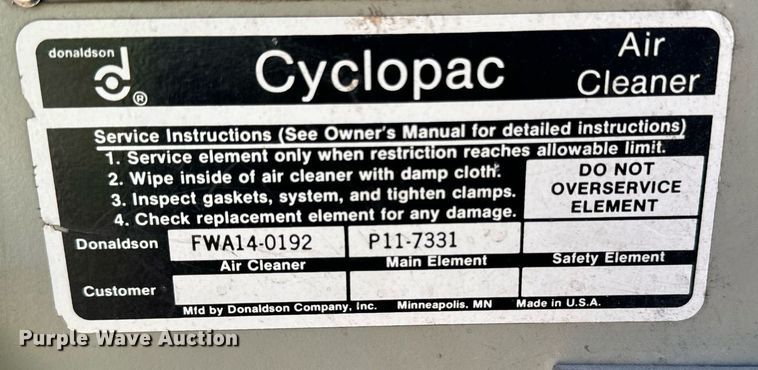 image for item EG6836 1985 Oshkosh P-2526-1 dump truck