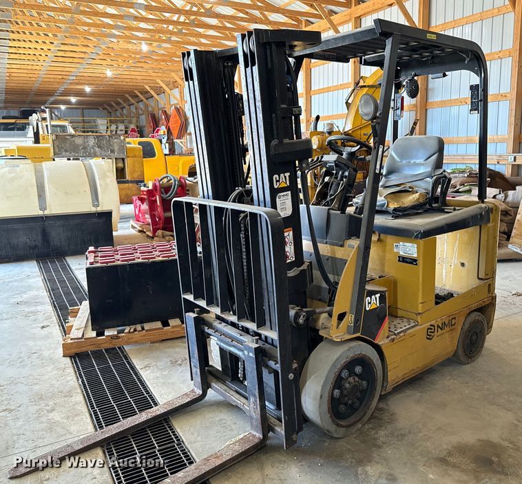 image for item EG6839 Caterpillar E5000-AC forklift