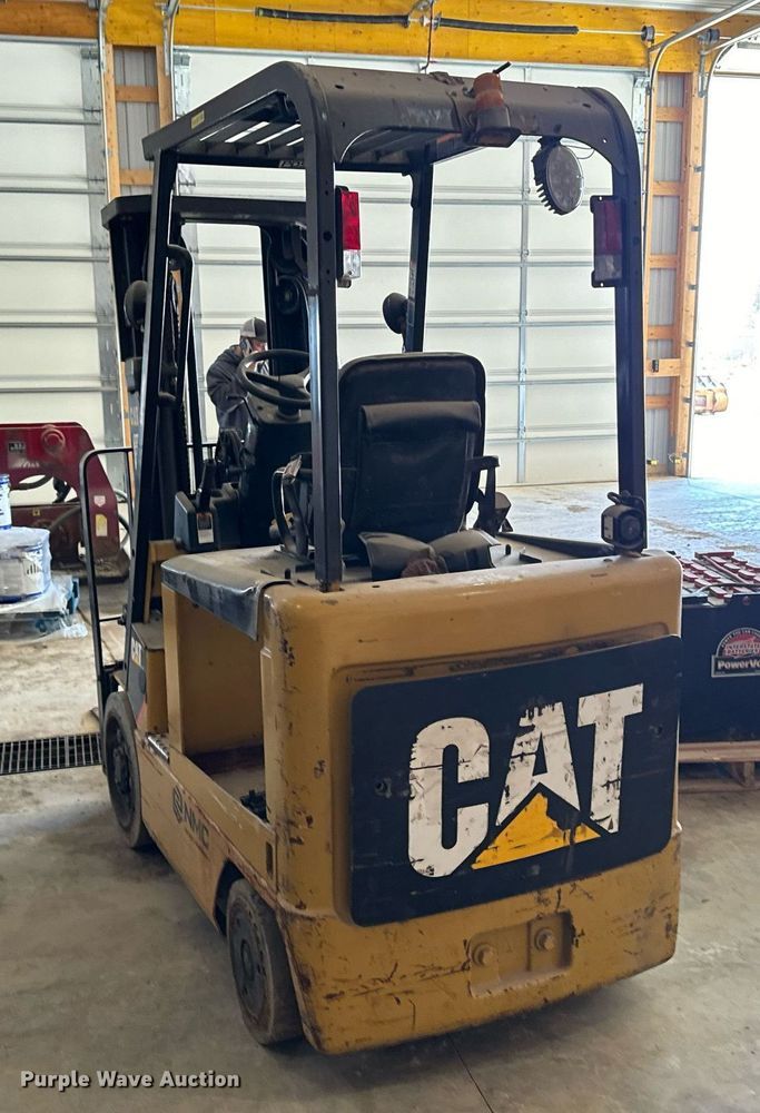 image for item EG6839 Caterpillar E5000-AC forklift