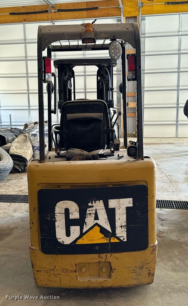 image for item EG6839 Caterpillar E5000-AC forklift