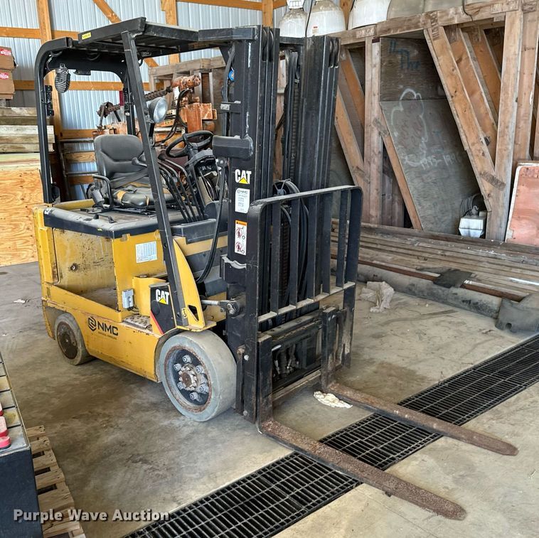 image for item EG6839 Caterpillar E5000-AC forklift