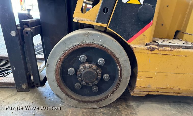 image for item EG6839 Caterpillar E5000-AC forklift