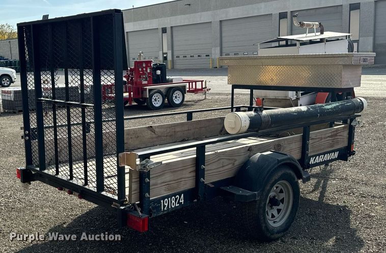 image for item EG6846 2018 Karavan utility trailer