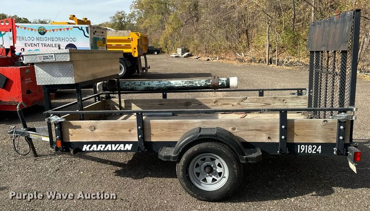 image for item EG6846 2018 Karavan utility trailer