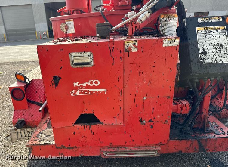 image for item EG6847 2011 Crafco EZ 1000EB melter applicator