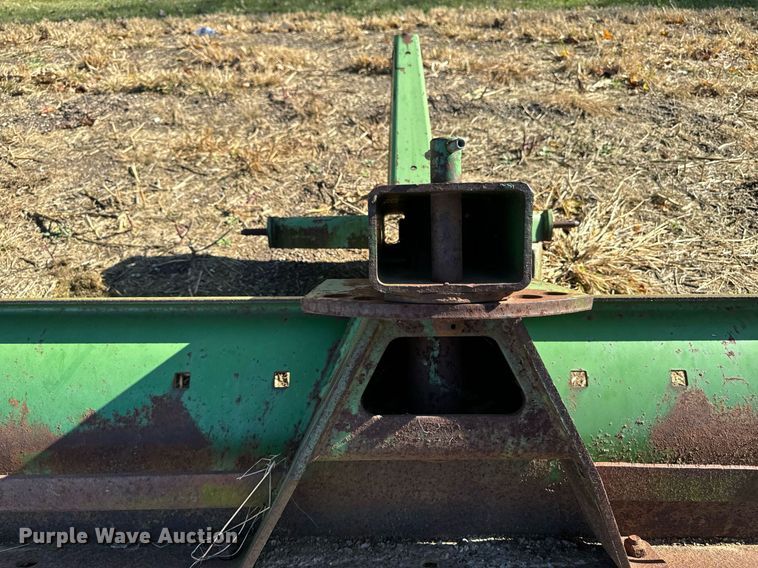 image for item EG6858 John Deere 65 blade